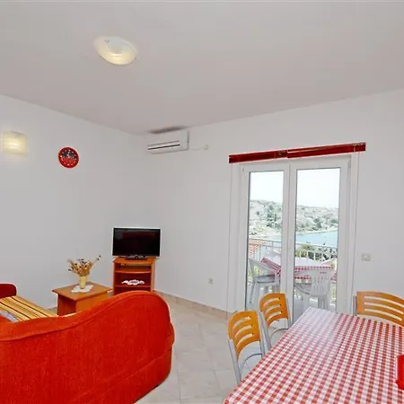 Apartament Pisac Ražanj